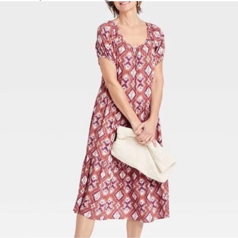 Knox Rose Puff short-sleeve tierd A-line midi dress, geometric print.